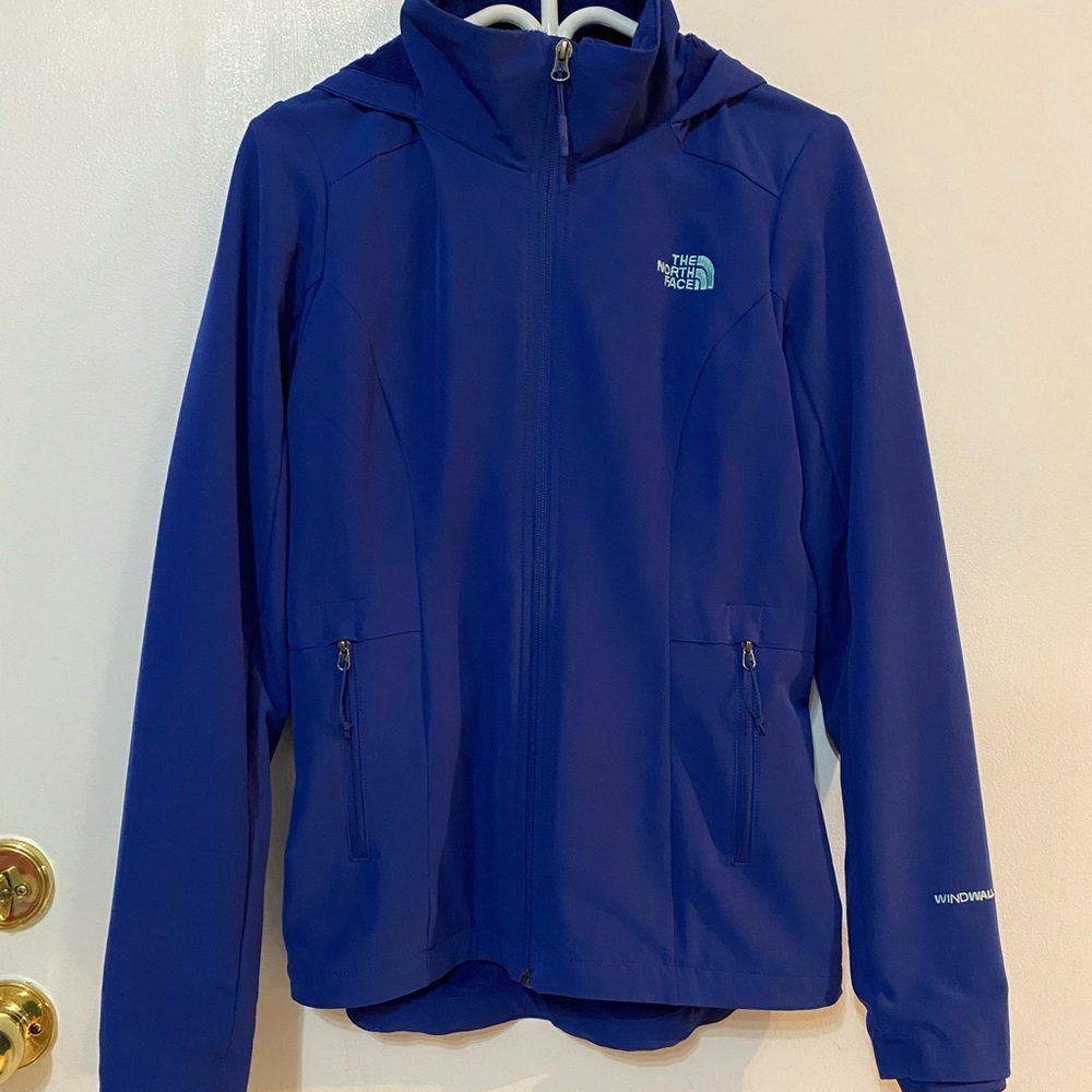 The North Face windwall jacket